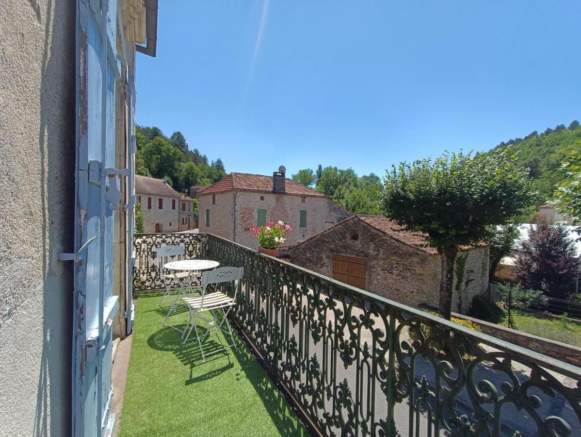 Maison Sur Le Lot Saint-Vincent-Rive-dʼOlt Exteriér fotografie