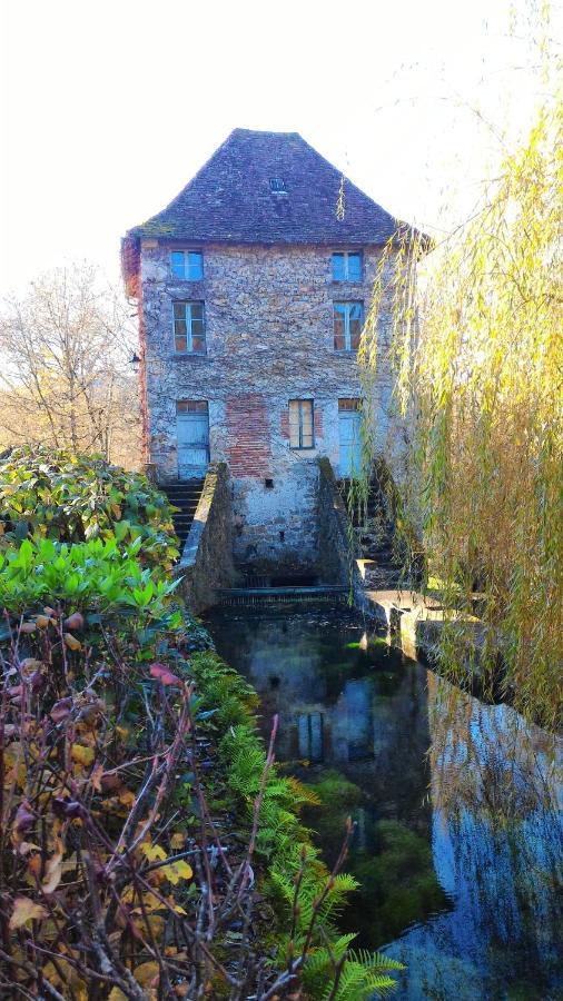 Bed and Breakfast Maison Sur Le Lot Saint-Vincent-Rive-dʼOlt Exteriér fotografie